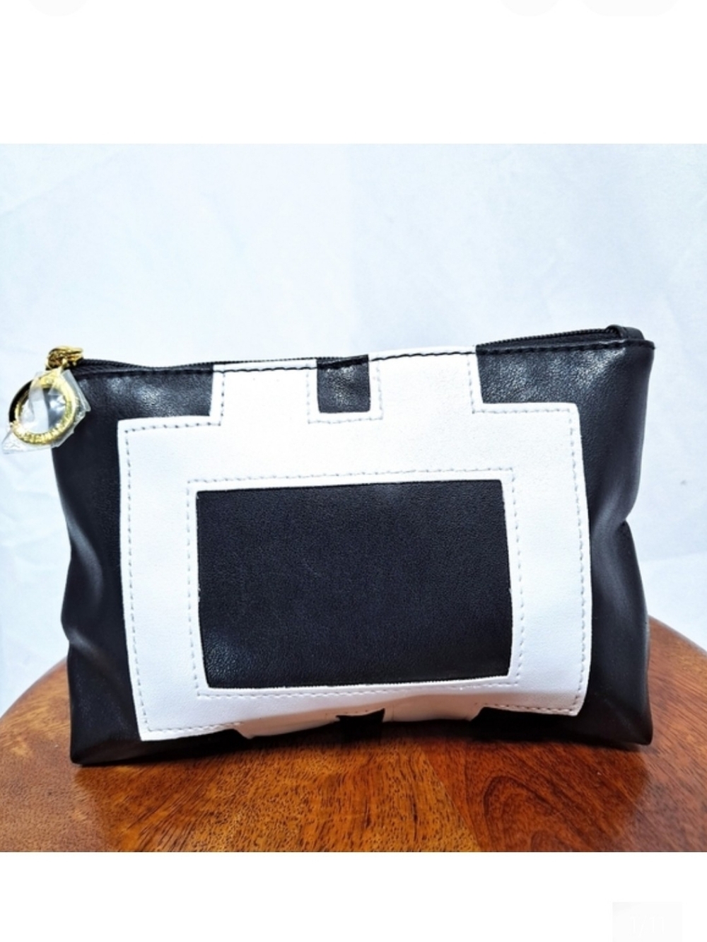 Estee Lauder Black Faux Leather Zippered Cosmetic Bag NWOT